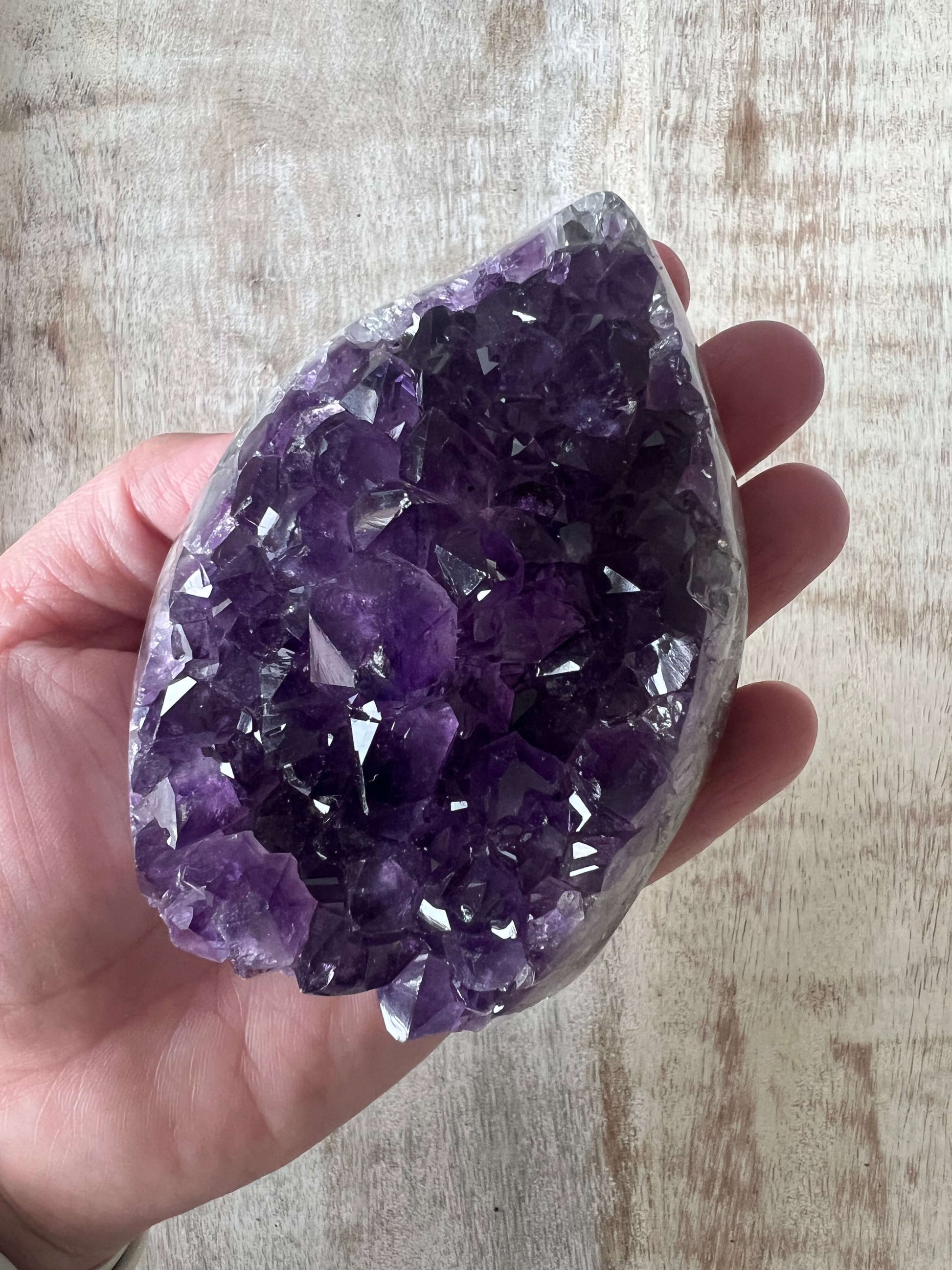 Amethyst-Cut-Base