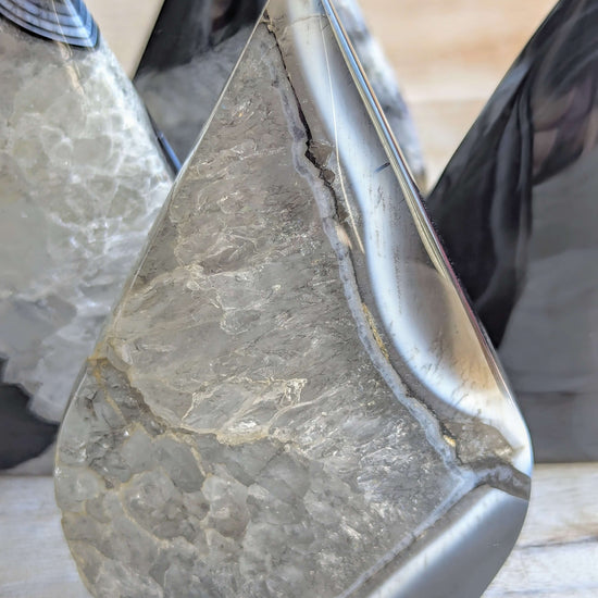 Black-Agate-Crystal-Freeform