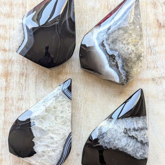 Black-Agate-Flame-Freeform