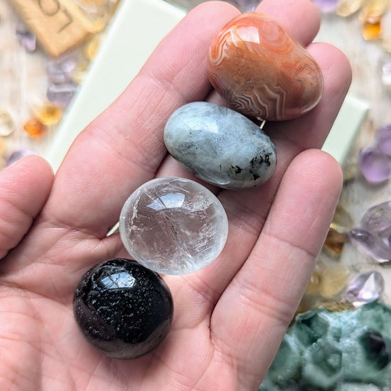 Capricorn-Zodiac-Crystal-Set