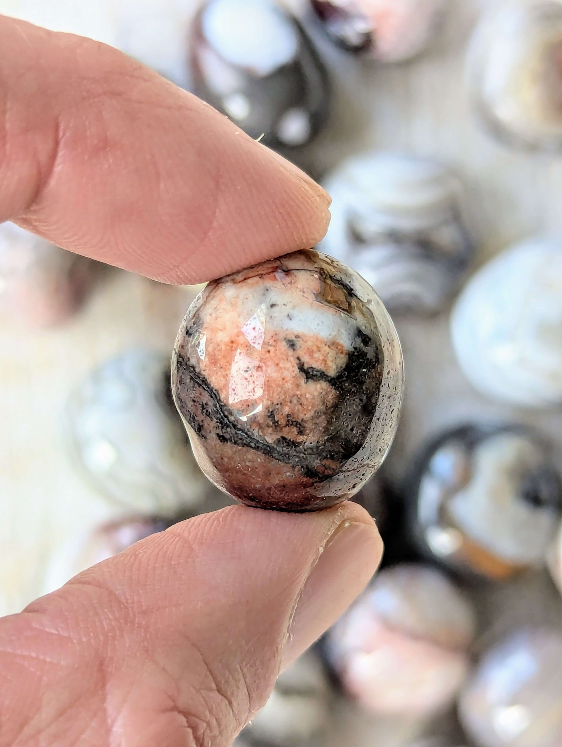Mexican-Crazy-lace-agate-stone