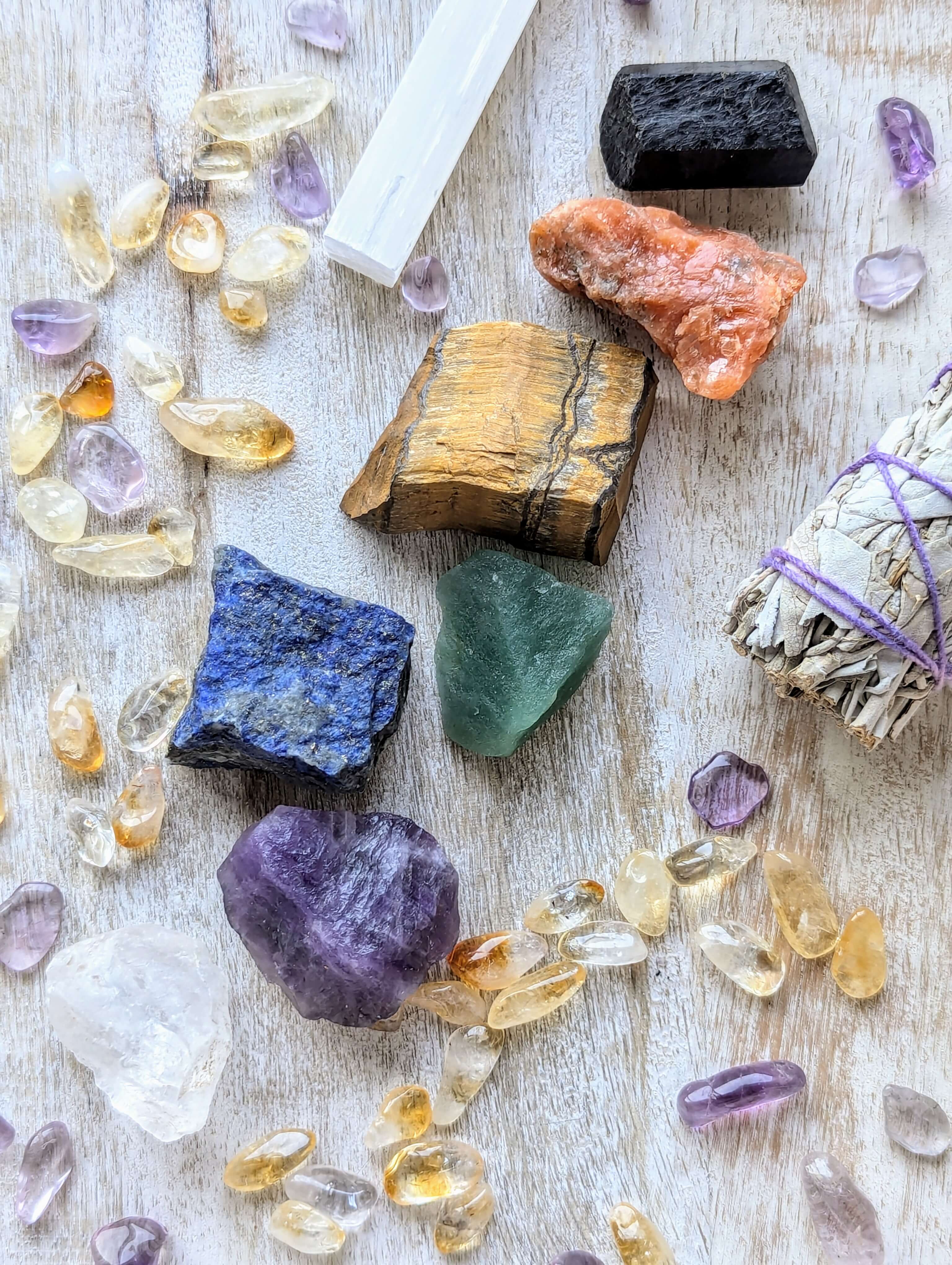 7 Chakra Stones Set (Raw Crystals) – Aurora Stones