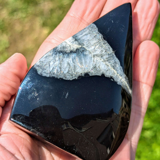 black-agate-freeform-156g
