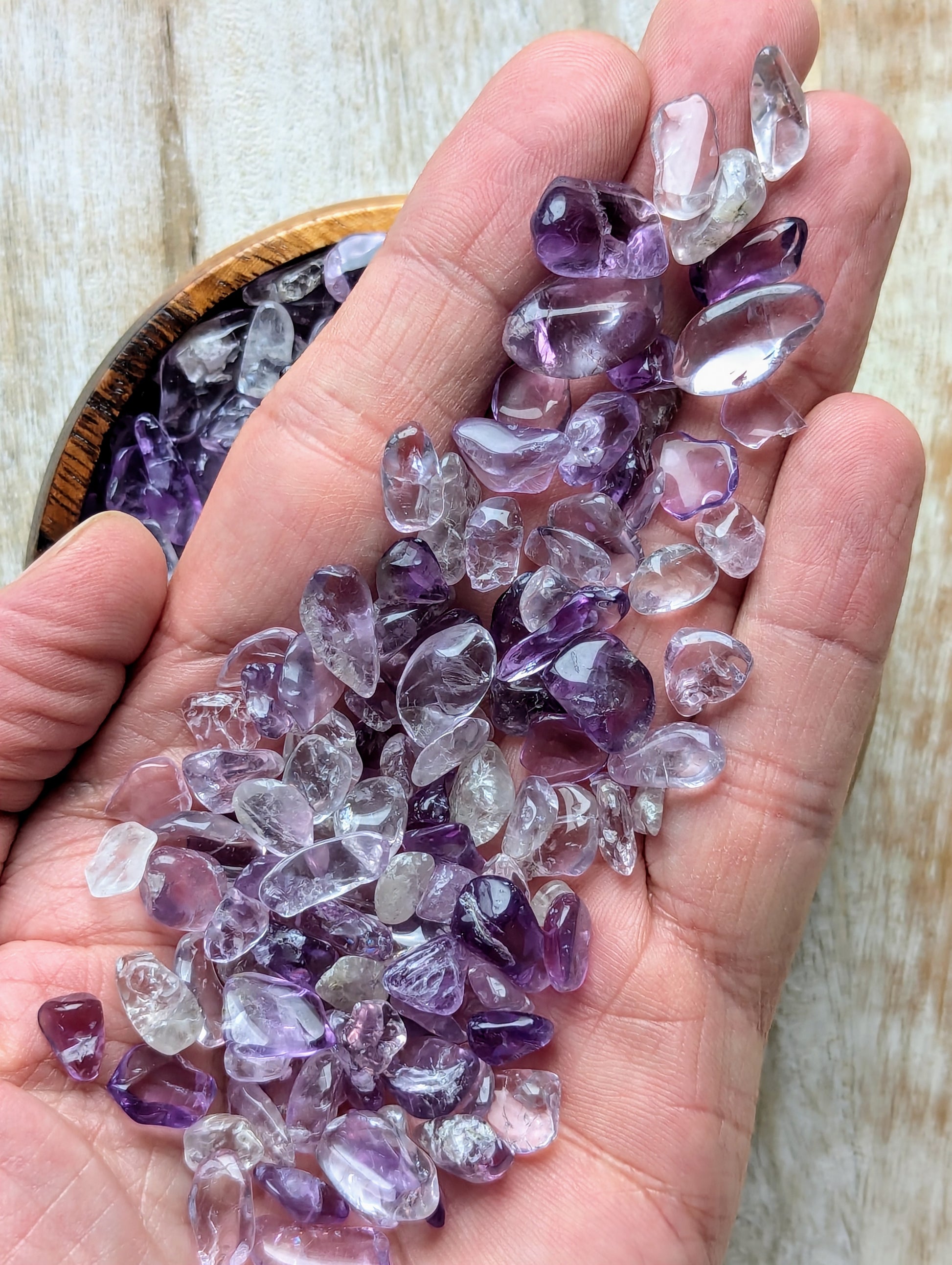 Amethyst-chips-7mm-to-9mm