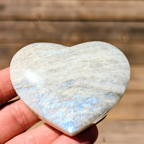 Flashy-Blue-Moonstone-Heart