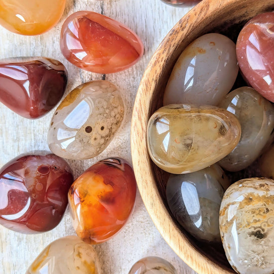 High-Quality-Sardonyx-Tumbled-Crystal-Stone