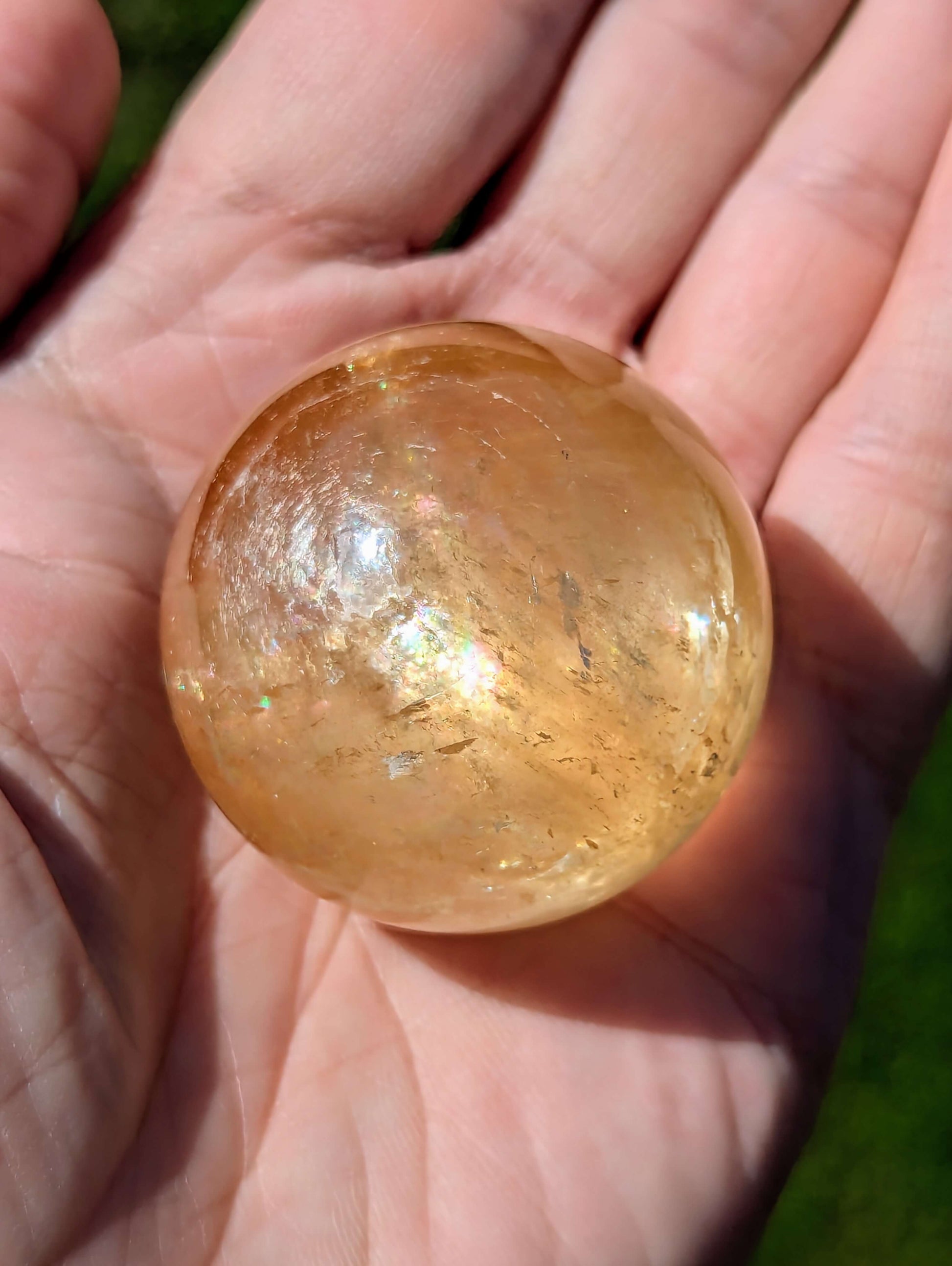 Honey-Calcite-Sphere-for-meditation