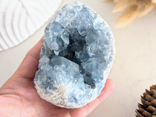 Large-celestite-cluster