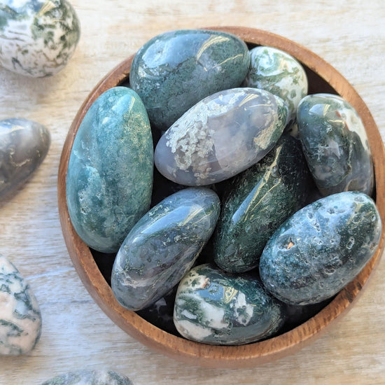 Moss Agate Tumbled Stones
