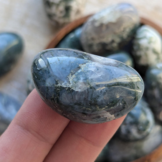 Moss agate stone
