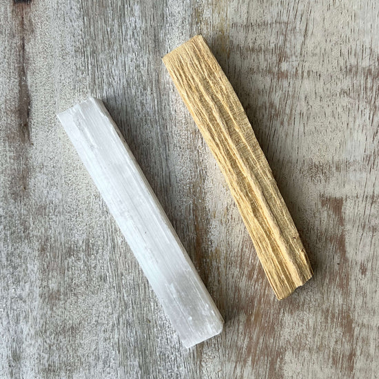 The-Energy-Flow-Bundle-Palo-Santo-Stick-Selenite-Stick