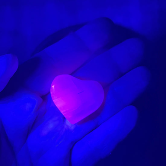 Pink-Mangano-Calcite-Heart-UV-reactive