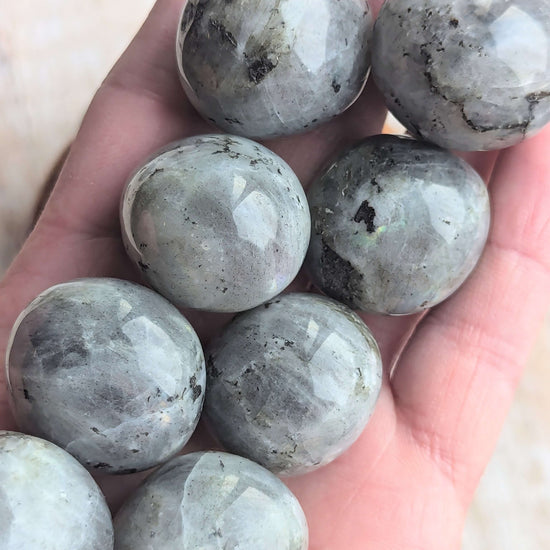 Tumbled-labradorite-stone