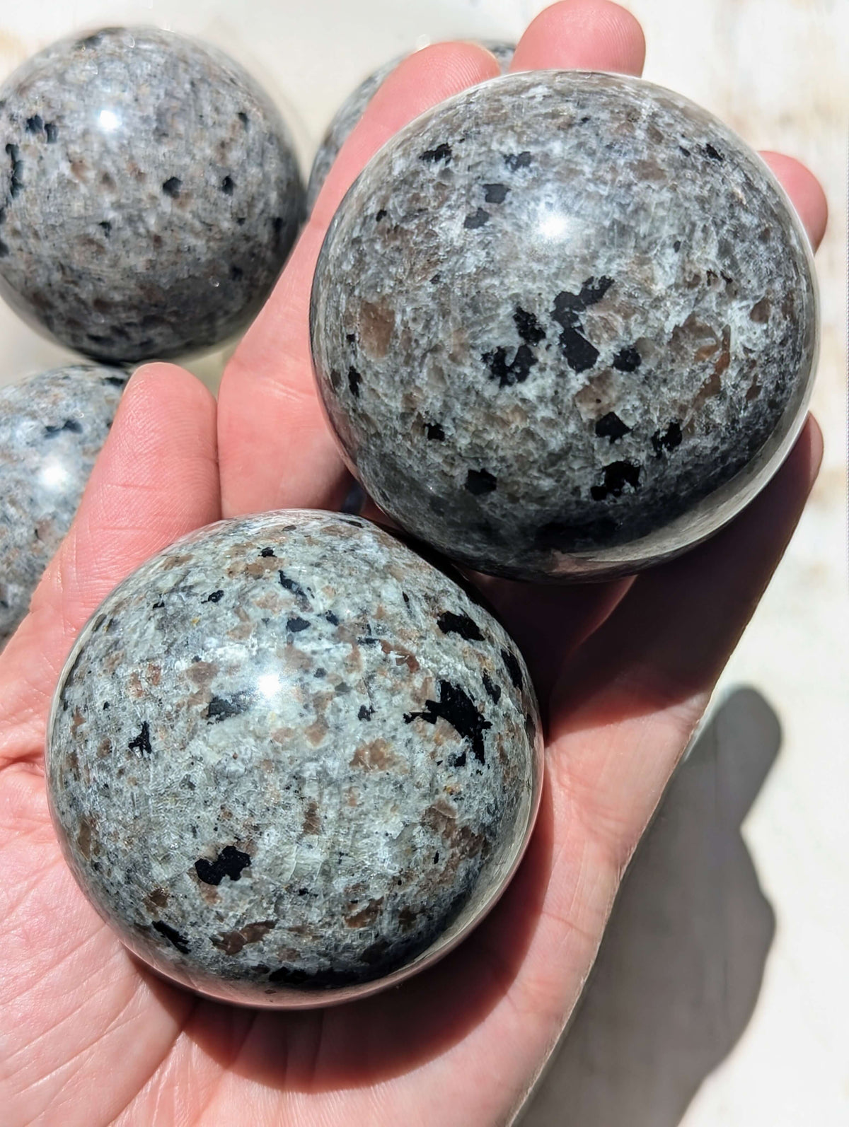 Yooperlite Sphere – Aurora Stones