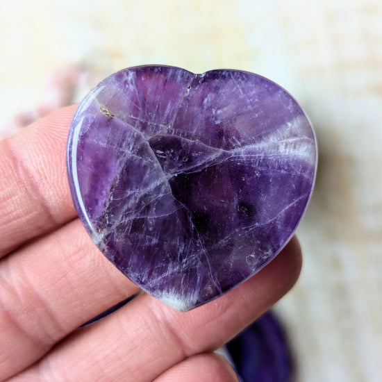 amethyst-crystal-heart