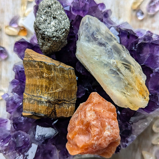 leo-zodiac-raw-crystals-set