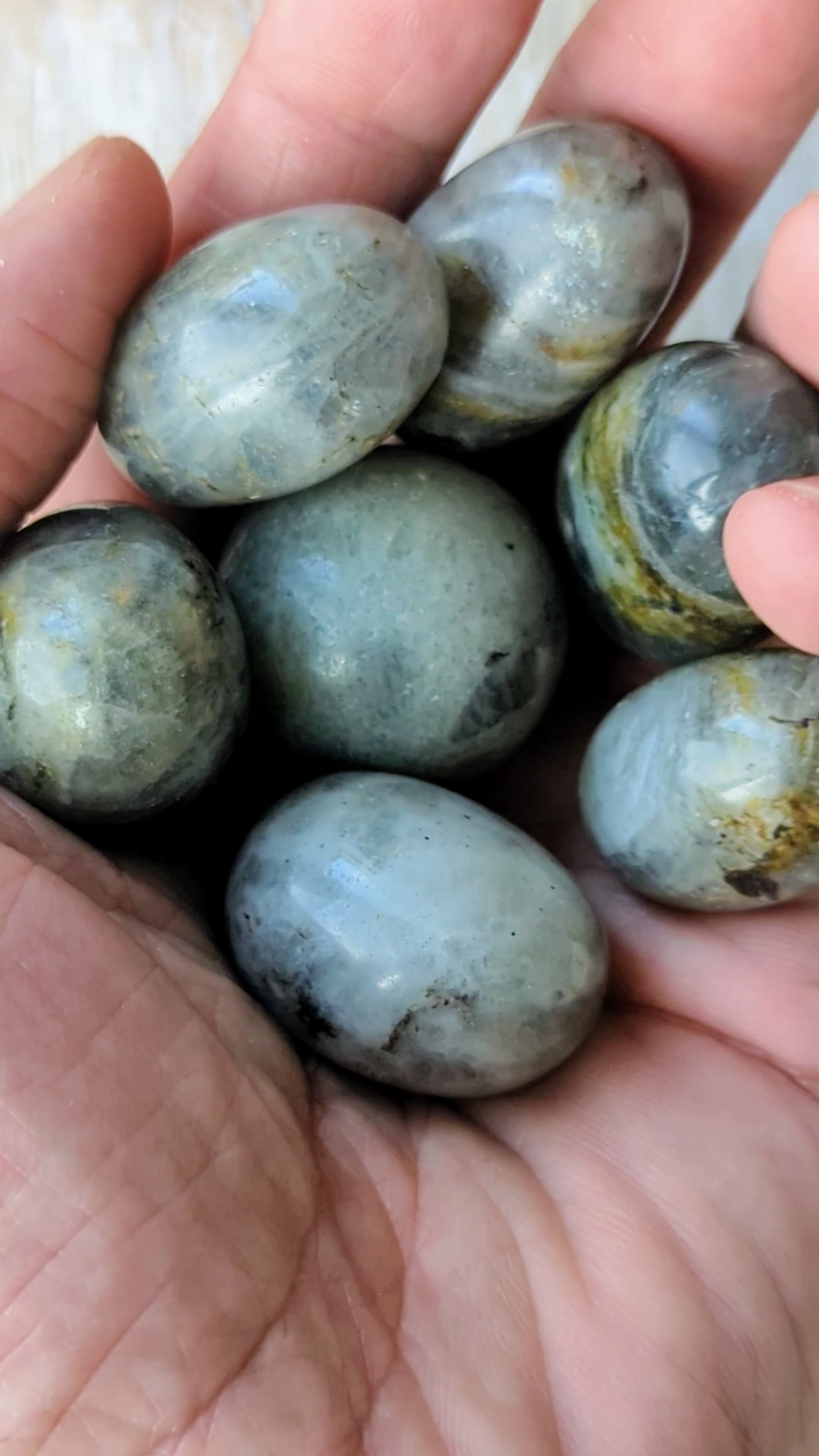 Labradorite Tumbled