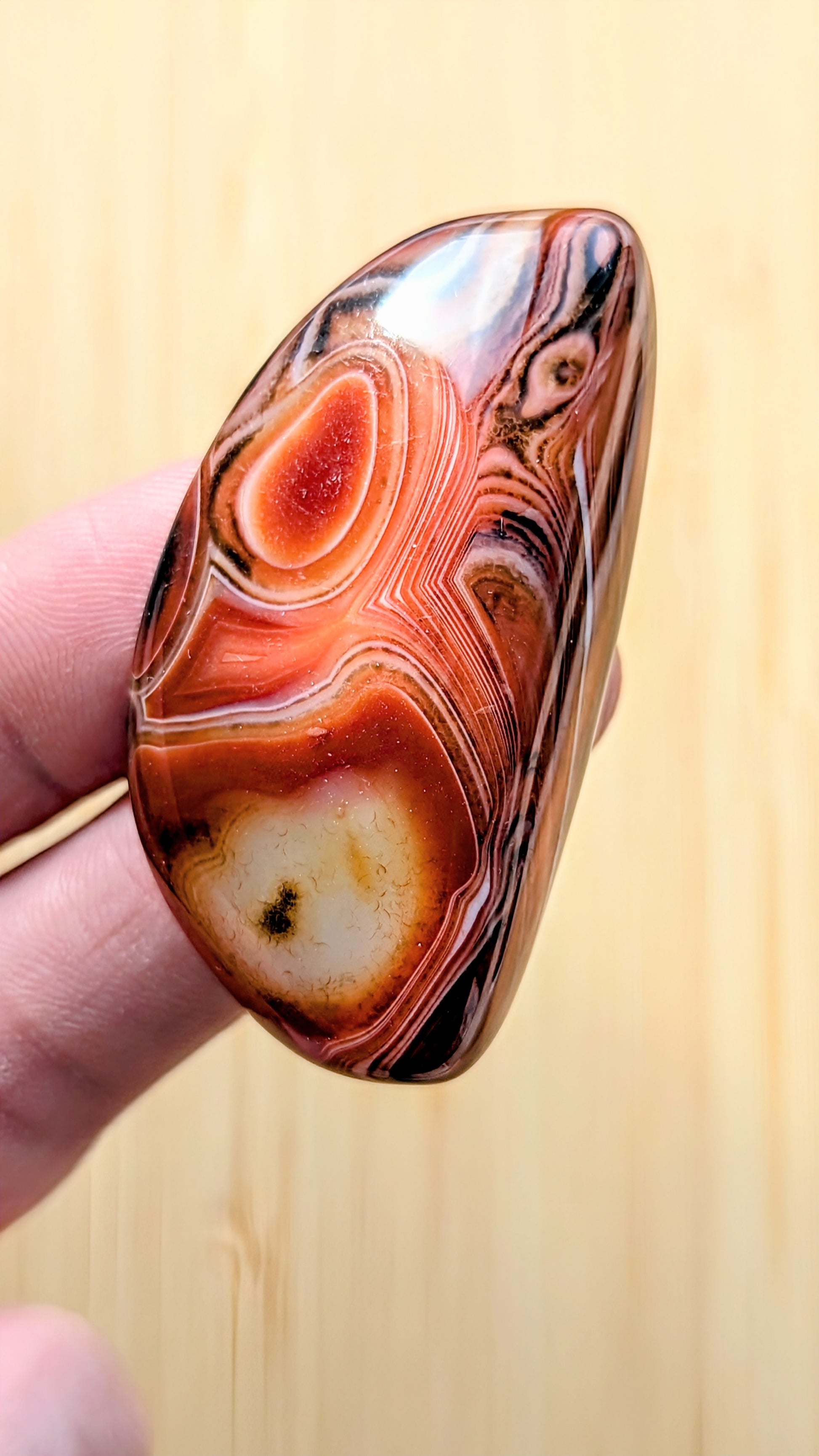 sardonyx-gemstone-crystal