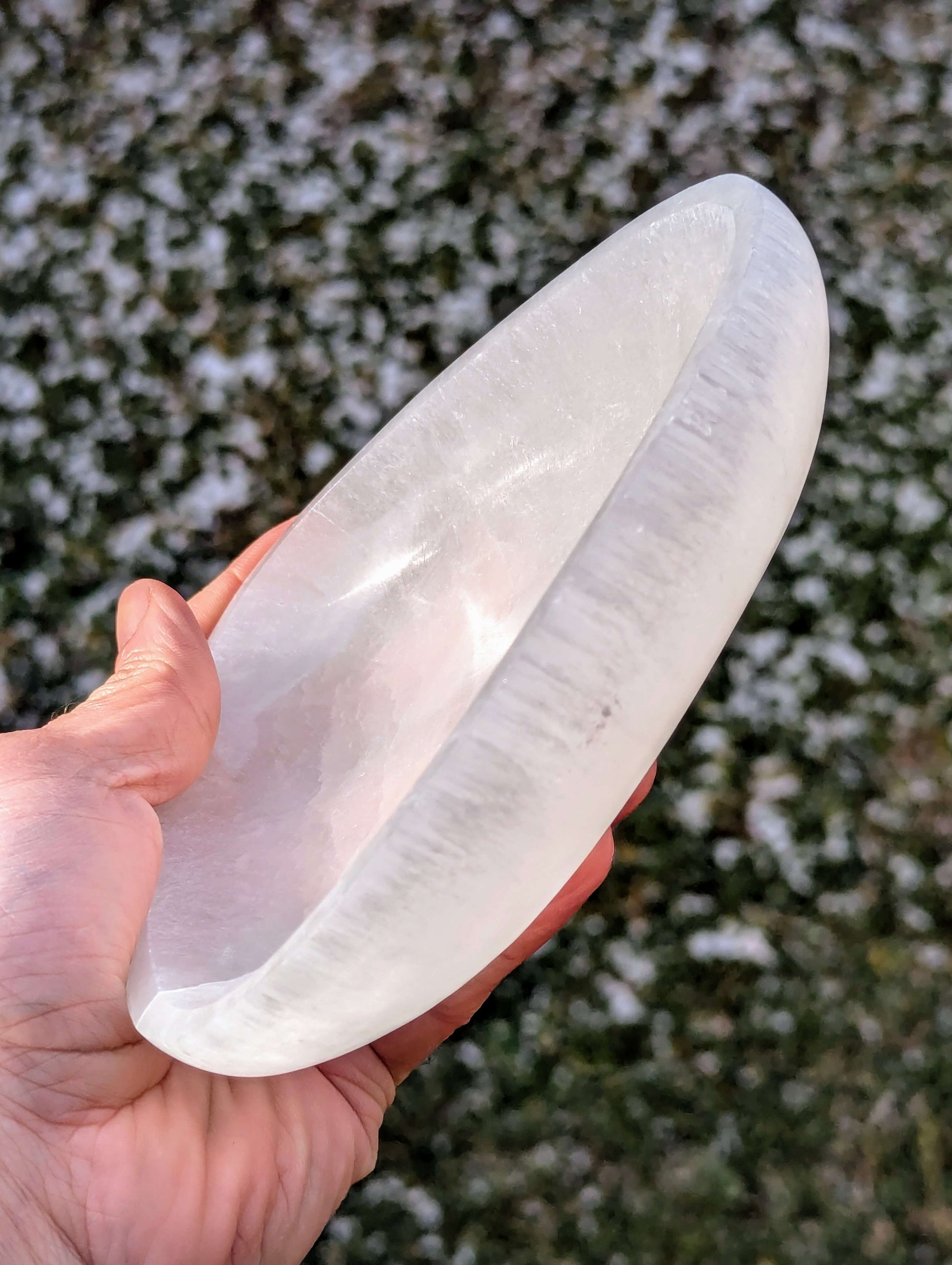 selenite-triangle-bowl