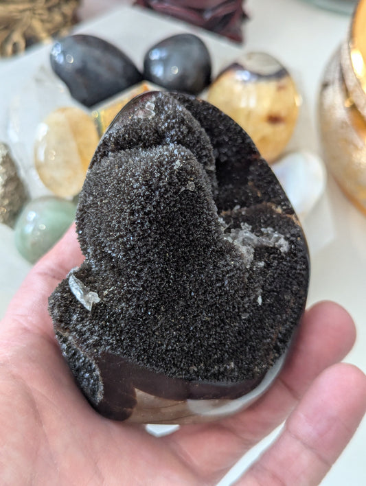 uv-reactive-septarian-egg